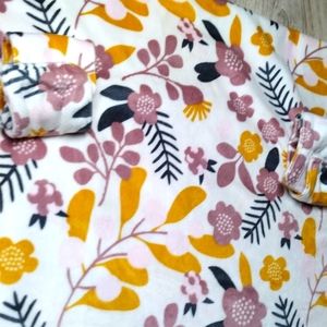 Baby car seat cover blanket and also comes with two car seat strap cushions that